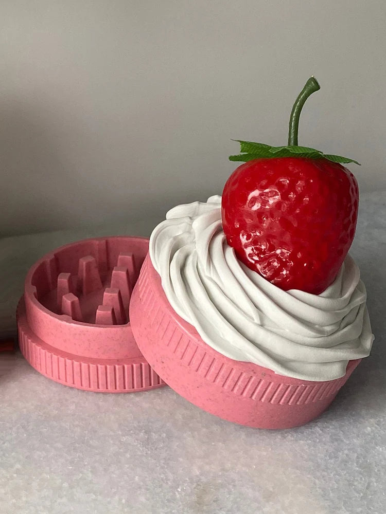 Strawberry/Cake Grinders